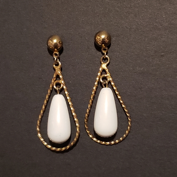 Lot of 4 Pair Pierced Dangle Fashion Earrings - Picture 4 of 6
